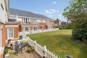 Photo 8- click for photo gallery